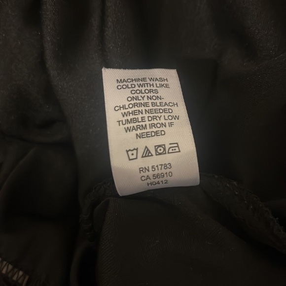 Maurices Black and‎ Red Polka Dot Tie Neck Blouse Size M - Picture 8 of 8